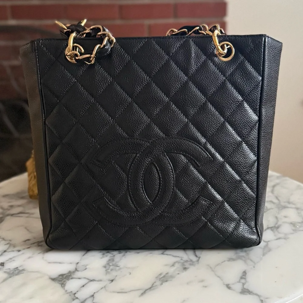 Chanel Petite Shopping Tote